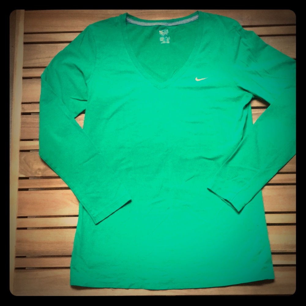Nike long sleeve tee
